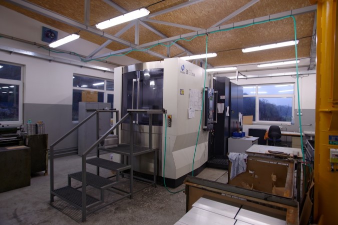 MAKINO A61nx